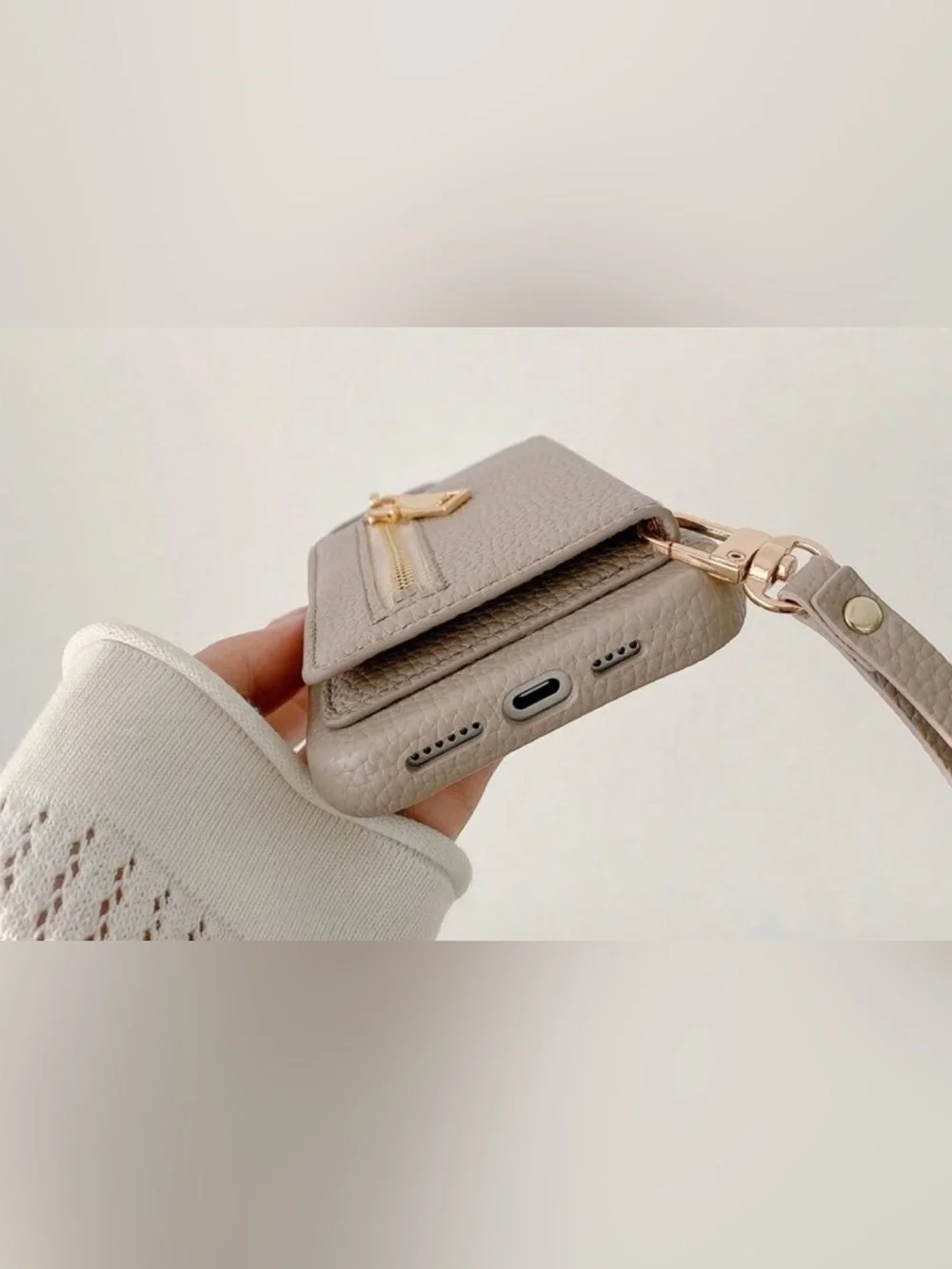 iPhone 17 Pro Wallet Case + Wristlet – Light Gray/Taupe – NEW